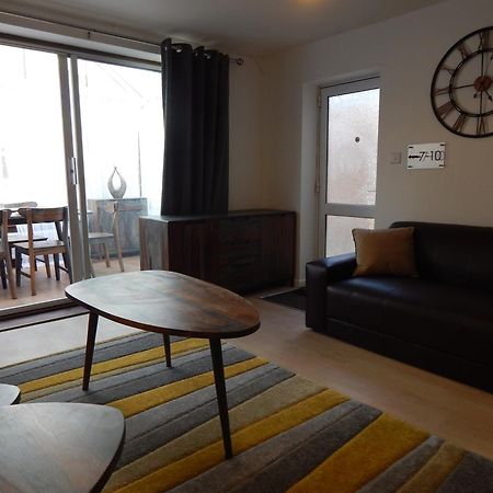 קאמברידג' Modern, Well Located En-Suite Rooms With Parking - Orbitat Accommodations מראה חיצוני תמונה