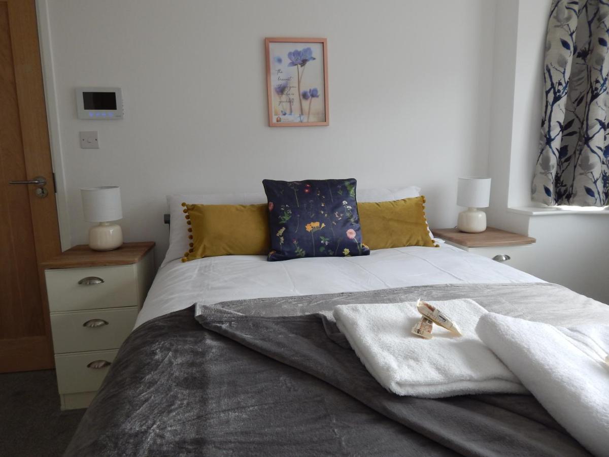 קאמברידג' Modern, Well Located En-Suite Rooms With Parking - Orbitat Accommodations מראה חיצוני תמונה