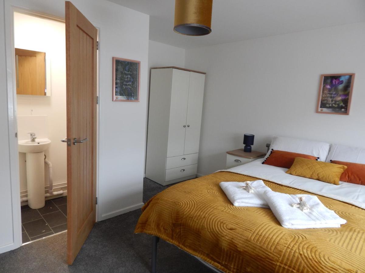קאמברידג' Modern, Well Located En-Suite Rooms With Parking - Orbitat Accommodations מראה חיצוני תמונה