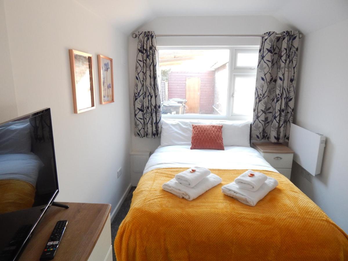 קאמברידג' Modern, Well Located En-Suite Rooms With Parking - Orbitat Accommodations מראה חיצוני תמונה