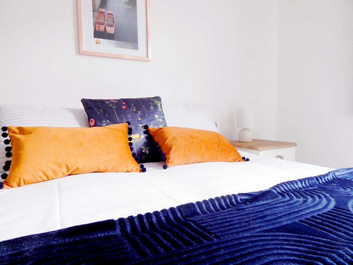 קאמברידג' Modern, Well Located En-Suite Rooms With Parking - Orbitat Accommodations מראה חיצוני תמונה