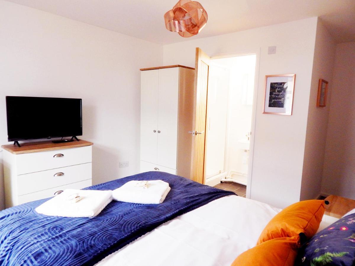 קאמברידג' Modern, Well Located En-Suite Rooms With Parking - Orbitat Accommodations מראה חיצוני תמונה