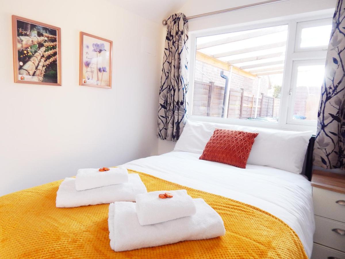 קאמברידג' Modern, Well Located En-Suite Rooms With Parking - Orbitat Accommodations מראה חיצוני תמונה
